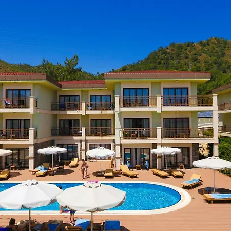 Üdülőközpont Fortezza Hisaronu