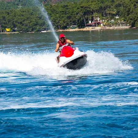 リゾート Fortezza ヒサルヌ