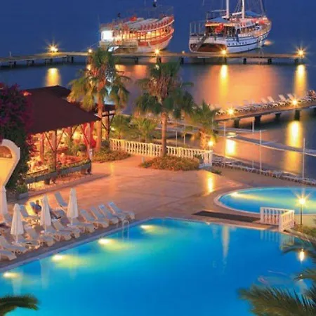 Üdülőközpont Fortezza Hisaronu